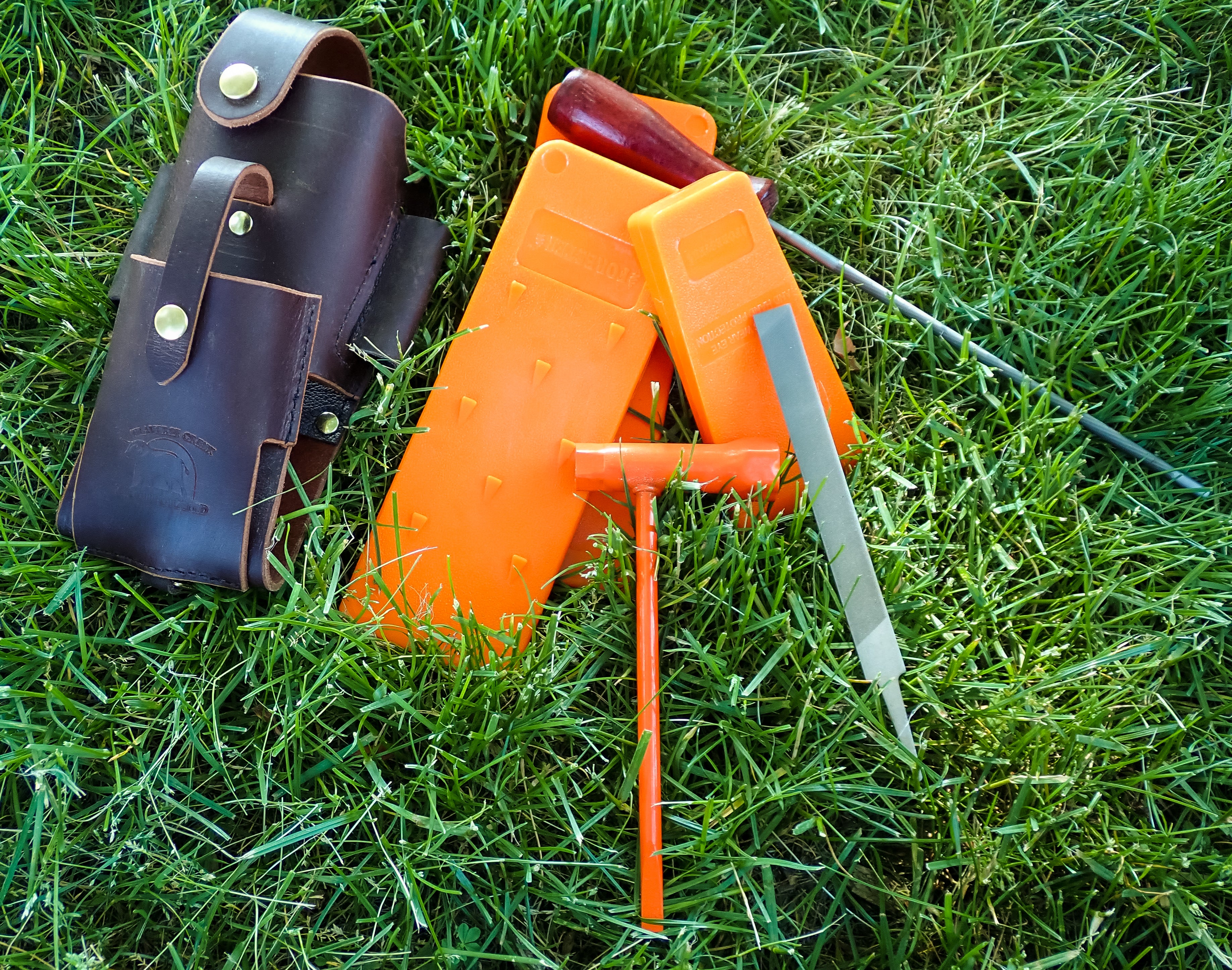 Chainsaw best sale tool pouch