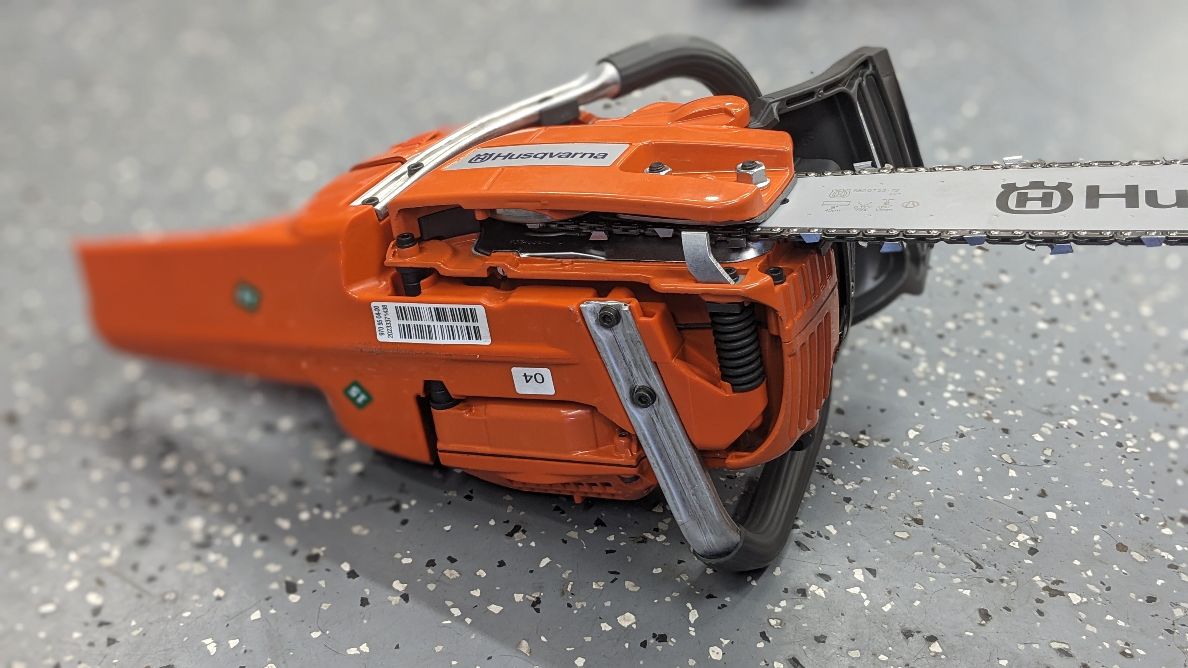 Brand New Husqvarna 353 Chainsaw -- Import Model -- WITH 15